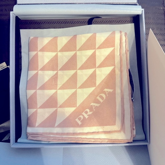 Prada silk printed scarf - Picture 2 of 5